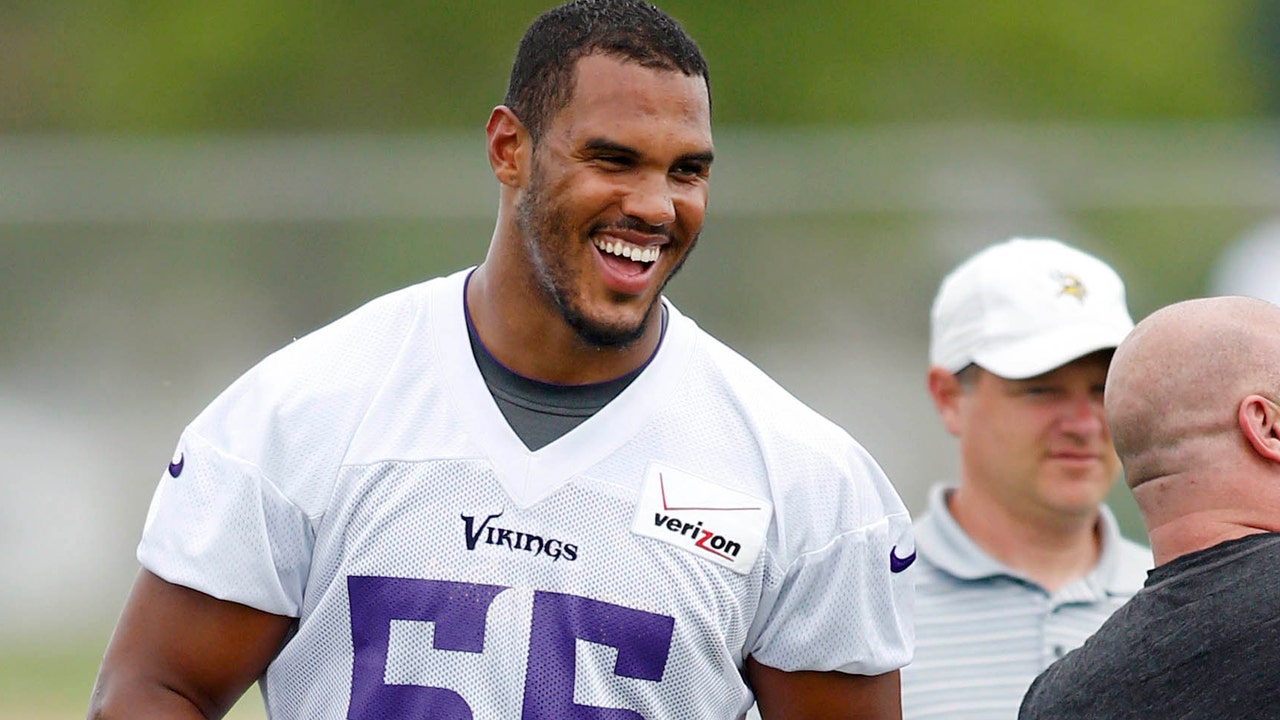 Vikings rookie LB Barr closing in on starting job